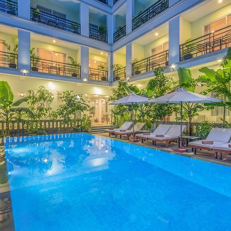 Golden Citadel Hotel Siem Reap Exteriör bild
