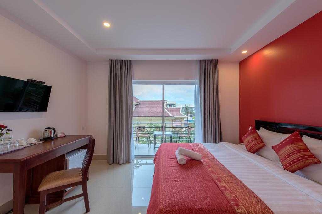 Golden Citadel Hotel Siem Reap Exteriör bild