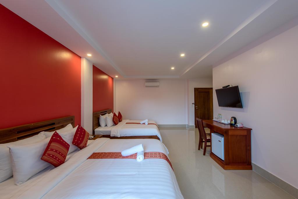 Golden Citadel Hotel Siem Reap Exteriör bild