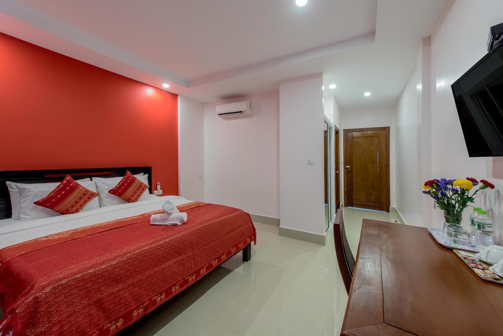 Golden Citadel Hotel Siem Reap Exteriör bild