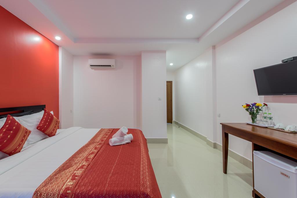 Golden Citadel Hotel Siem Reap Exteriör bild