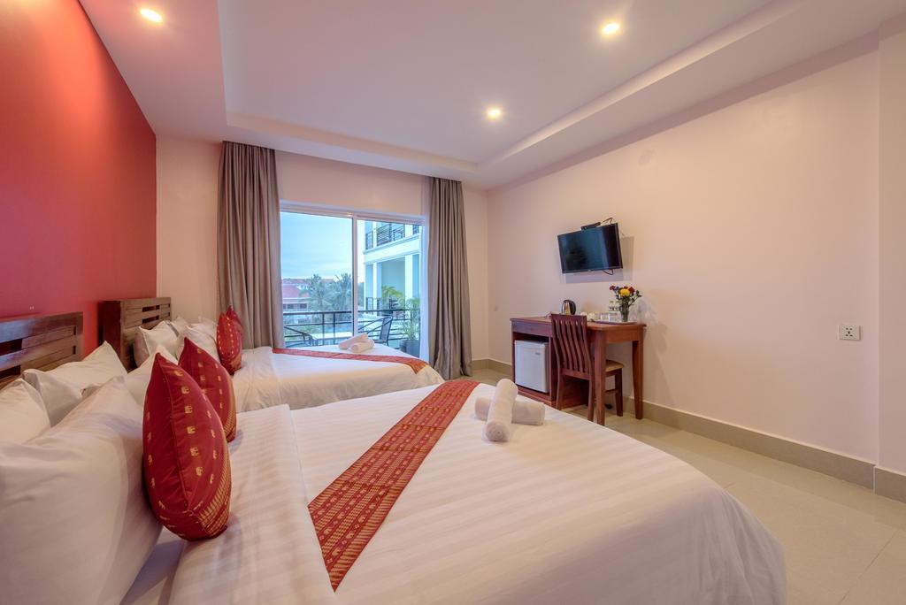 Golden Citadel Hotel Siem Reap Exteriör bild