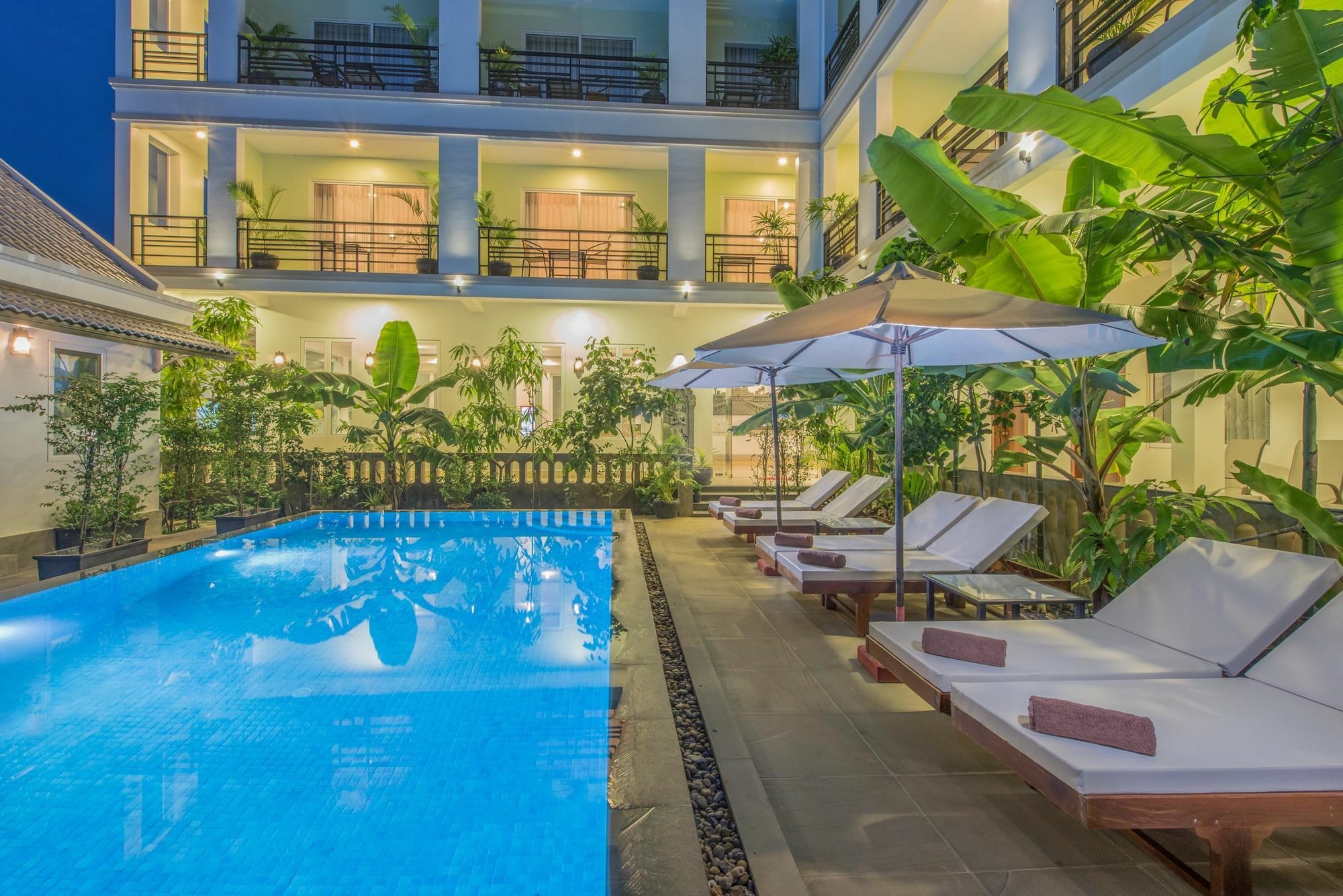 Golden Citadel Hotel Siem Reap Exteriör bild
